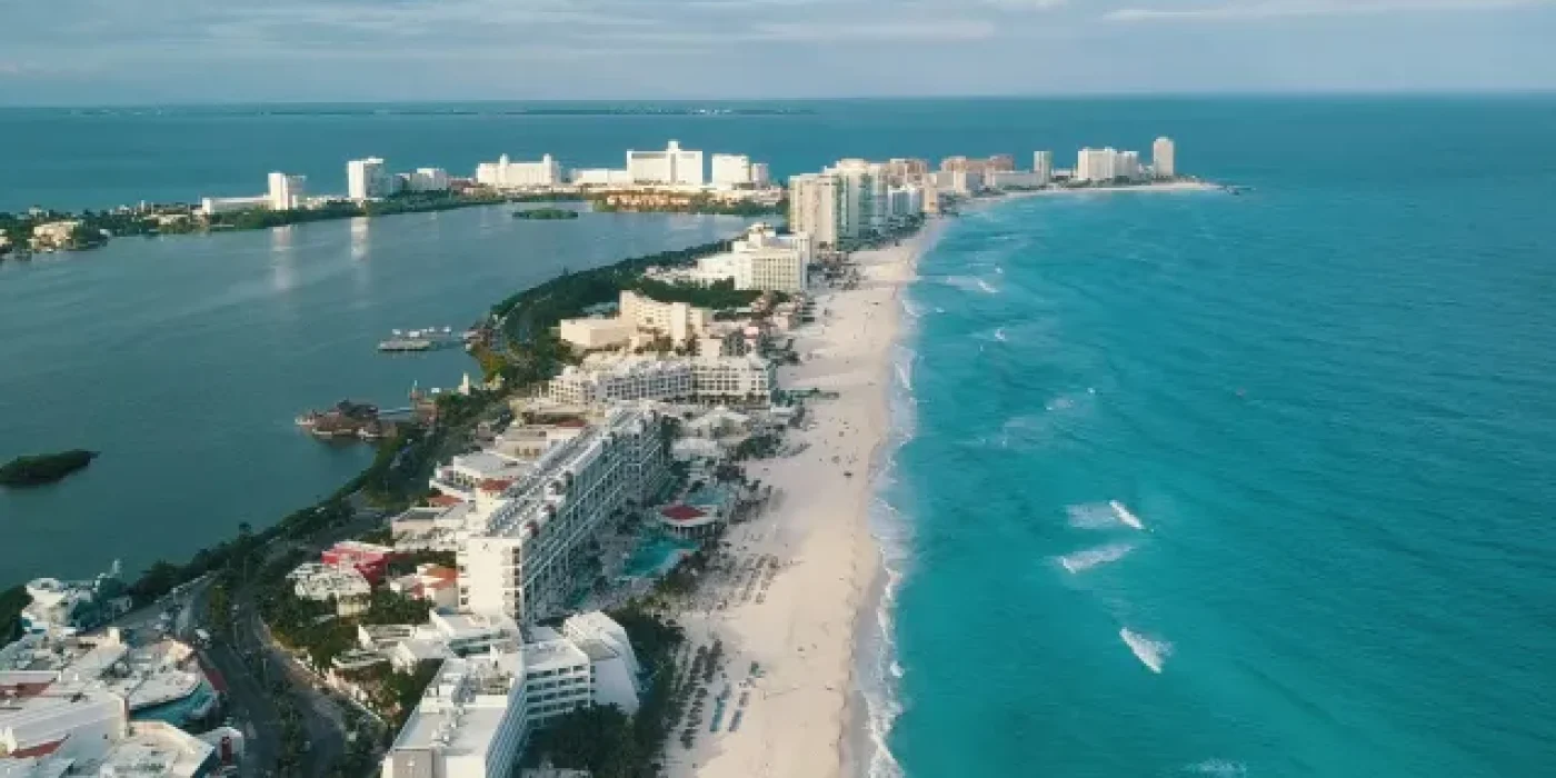 cancun@2x
